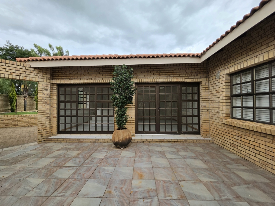 4 Bedroom Property for Sale in Jan Cillierspark Free State